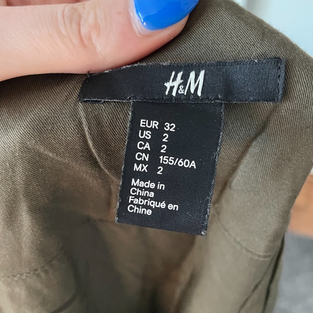 H AND M olive green long sleeve button down romper - Picture 4 of 4